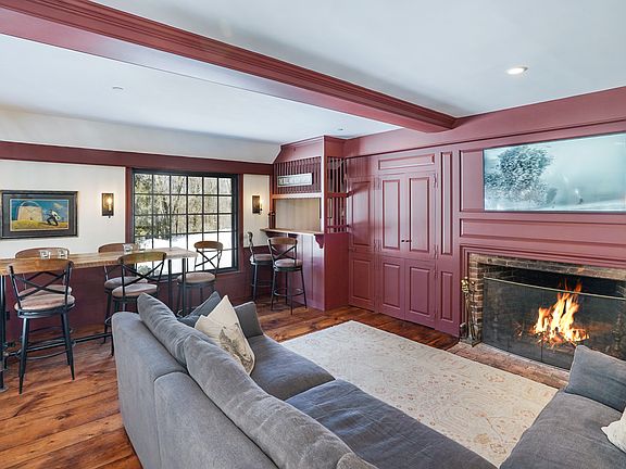 16 Pleasant Ridge Road