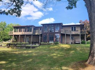 241 Parkshore Dr, Battle Creek, MI 49014