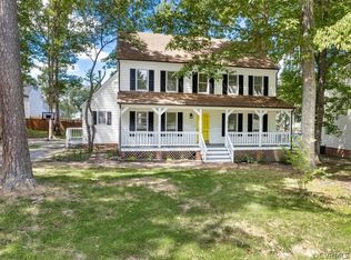 8613 Whirlaway Dr, Midlothian, VA 23112