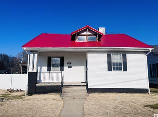 1034 N 12th St, Paducah, KY 42001