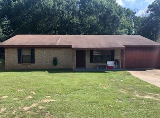 2002 Elm St, Henderson, TX 75652