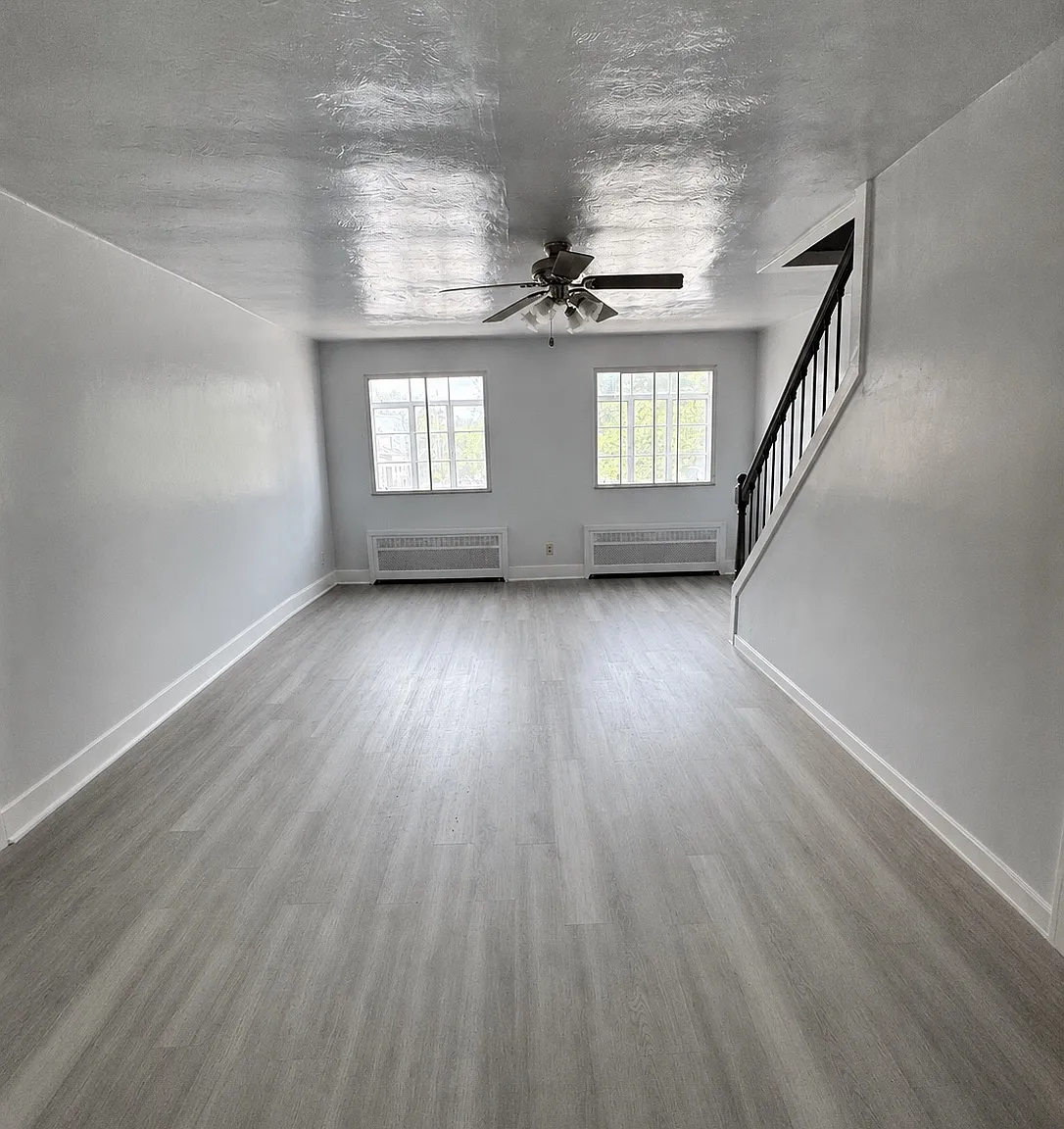 2 bed, 2.5 bath, 1300 sqft, $1,800 — Photo 4
