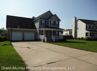 65 Edgecombe Dr, Spring Lake, NC 28390