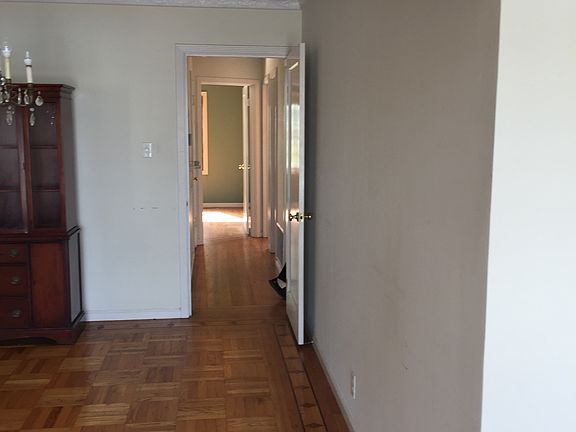 2nd image of 832 Geneva Ave