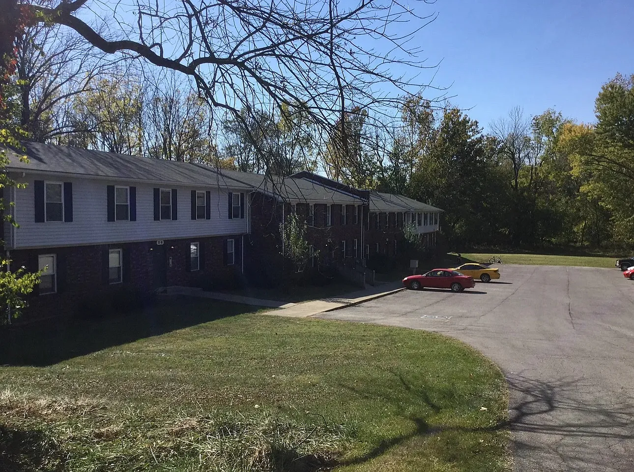 2 bed, 1000 sqft, $895 — Photo 1