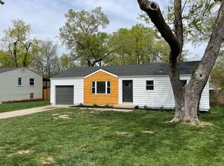 11600 W 70th St, Shawnee, KS 66203