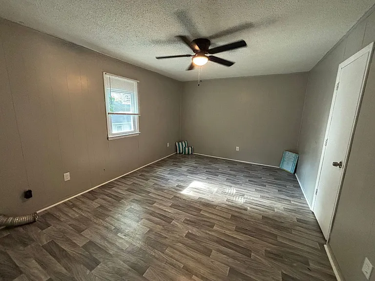 1109 & 1105 N Ransom St — Photo 6
