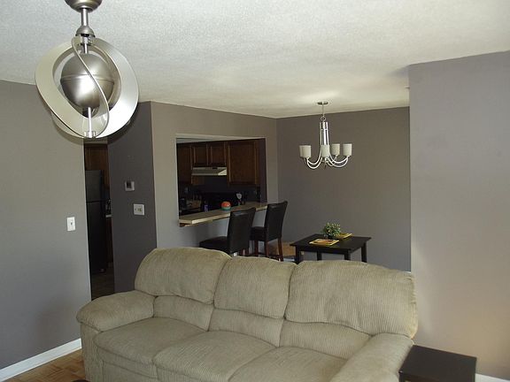 3rd image of 803 Misty Meadow Ln
