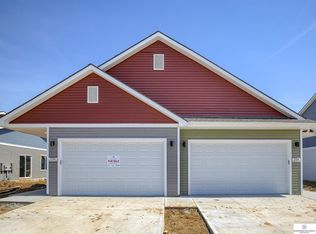 2138 Brandon Ln, Fremont, NE 68025