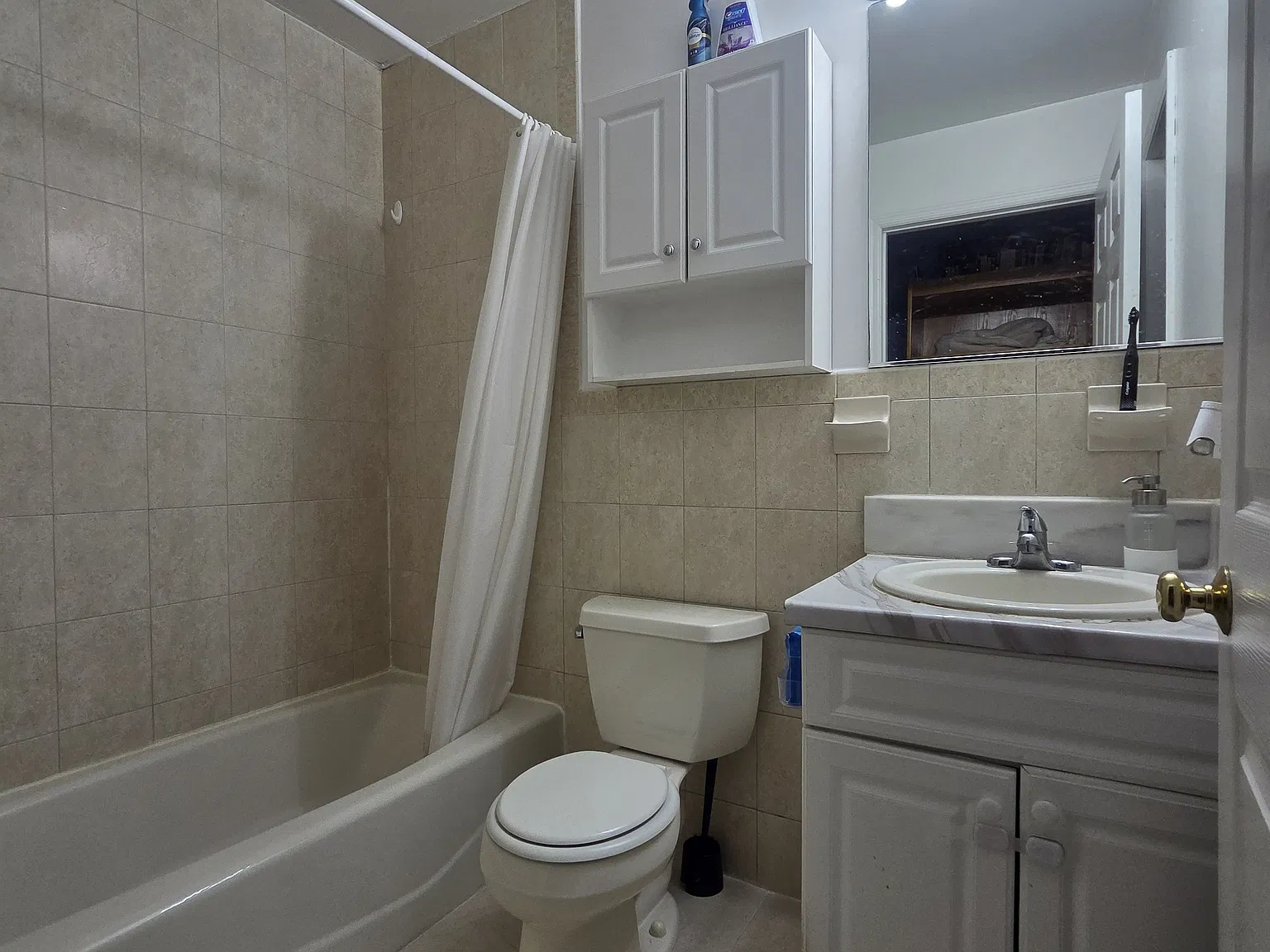 1 bed, $1,800 — Photo 2