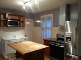 4928 W Roscoe St, Chicago, IL 60641