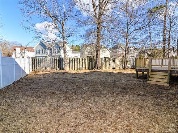 4th image of 2031 Dearborn Dr #8