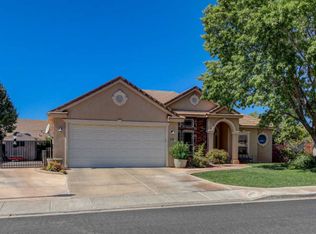 16 S Reflection Way, St George, UT 84770