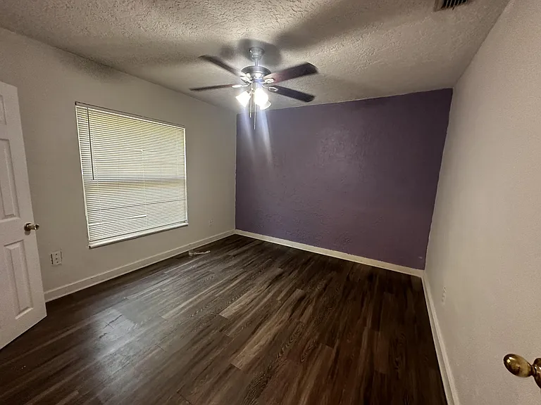 6715 Mott Ave — Photo 16