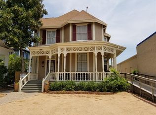 1508 Tremont St, Galveston, TX 77550