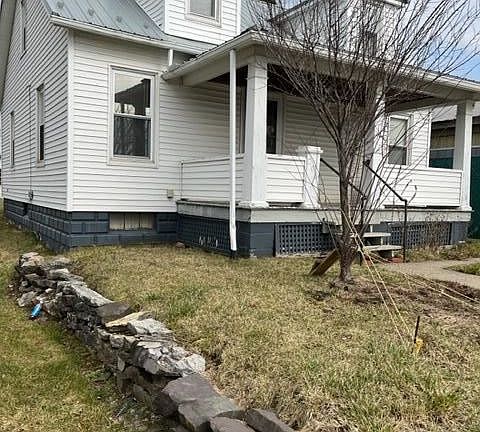 2nd image of 208 N 7th St