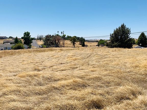 4th image of 3005 Village Dr
