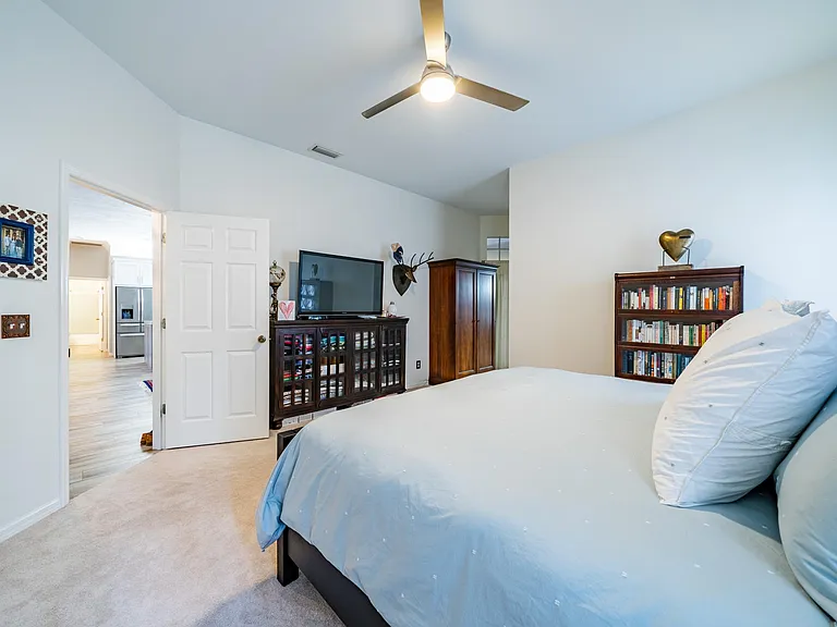 5121 NW 76th Ln — Photo 26