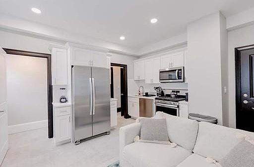 4th image of 114 Boston St #1B