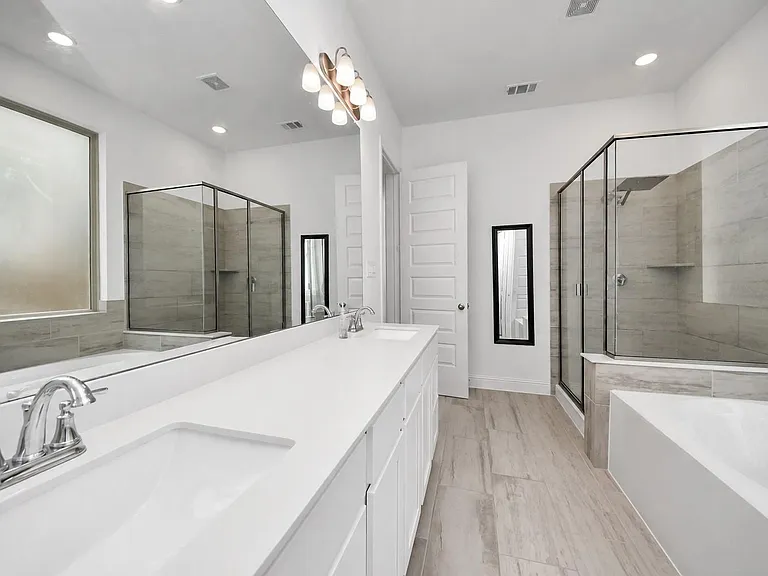 606 Round Lake Dr — Photo 16