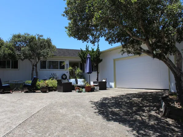 15480 Oak Hills Dr, Salinas, CA 93907