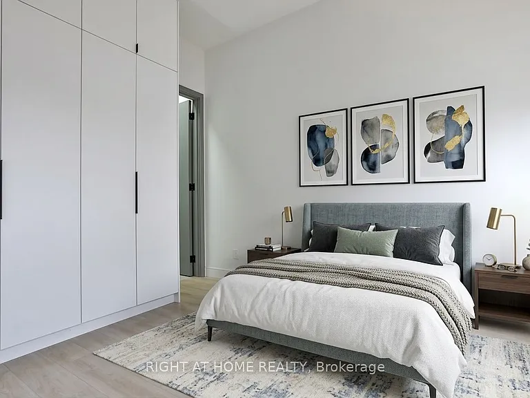 1169 Davenport Rd #4 — Photo 17