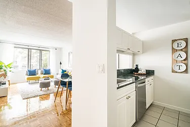 Rented by Lisa Management