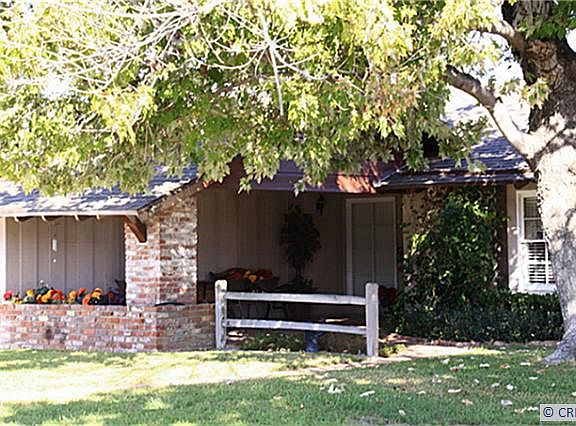 2nd image of 18601 Woodwind Ln