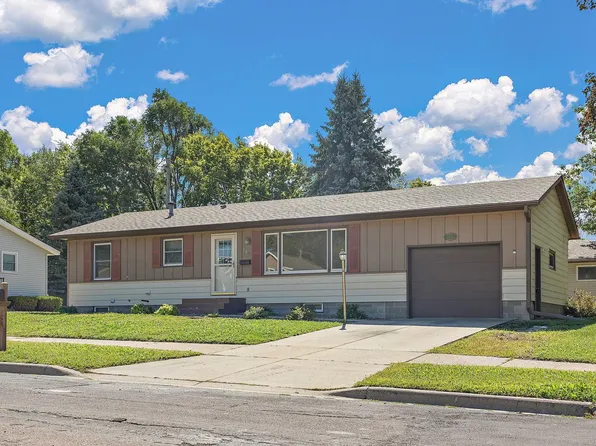 109 12th St NW, Faribault, MN 55021