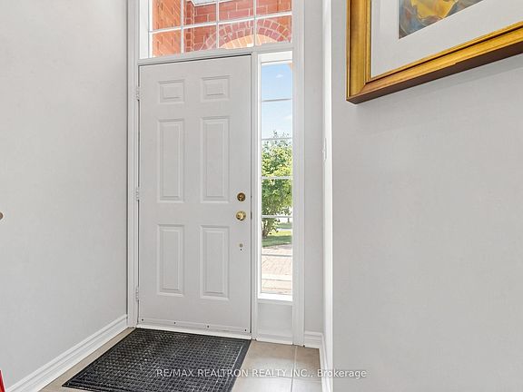 3rd image of 134 Humberland Dr