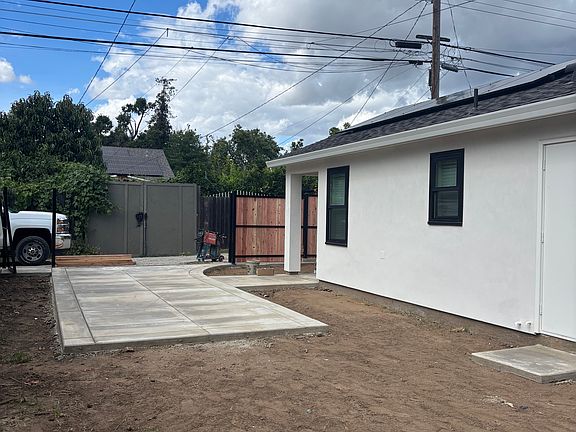 3rd image of 3619 7th Ave