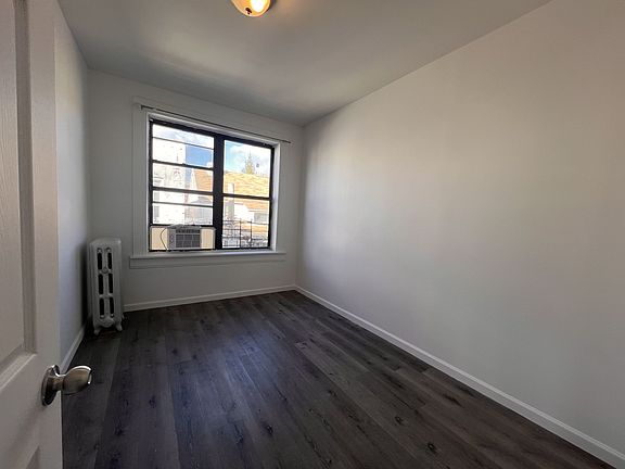 2nd image of 72 Bay 37 St #2R