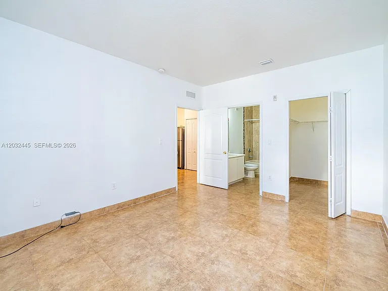 1663 SE 27th Dr #108 — Photo 14