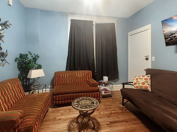 3rd image of 2107 W Coulter St #1R
