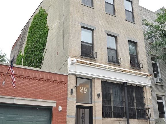 3rd image of 29 Woodhull St #5AA