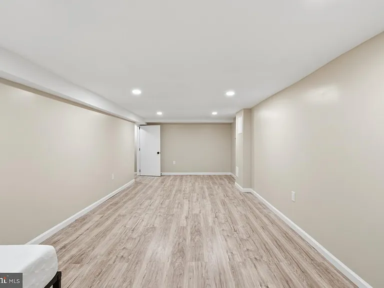 3704 42nd Ave — Photo 29