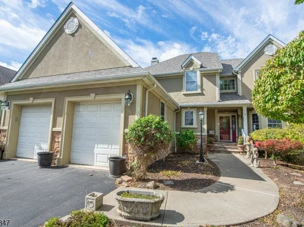 2 Witherwood Dr, Hardyston Twp., NJ 07419