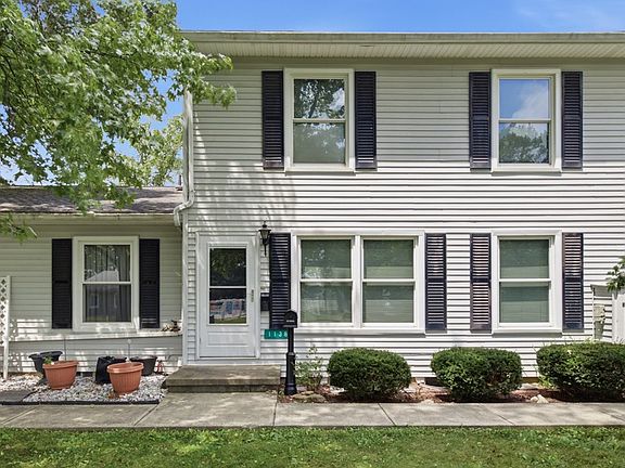 2nd image of 1138 Village Ln