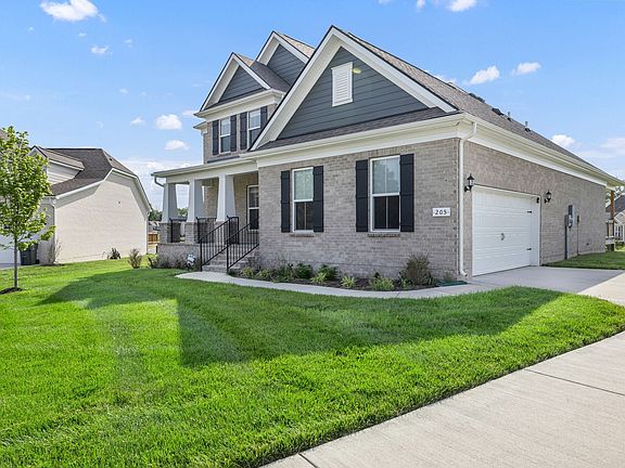 4th image of 205 Heydon Ct