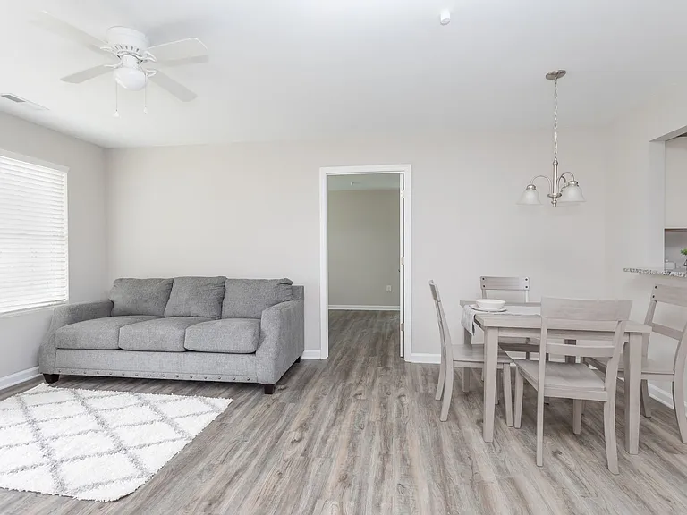 Legacy Park Apartments — Photo 8
