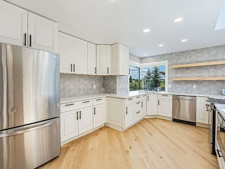 4634 Lighthouse Dr NE — Photo 48