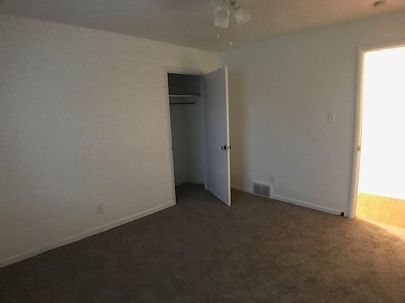 4th image of 905 Saint Joseph Dr