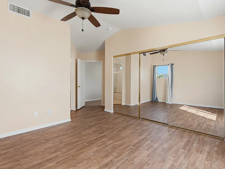 30845 Grenoble Ct — Photo 14