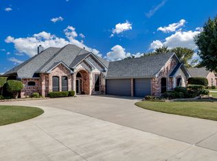104 Olives Br, Shady Shores, TX 76208