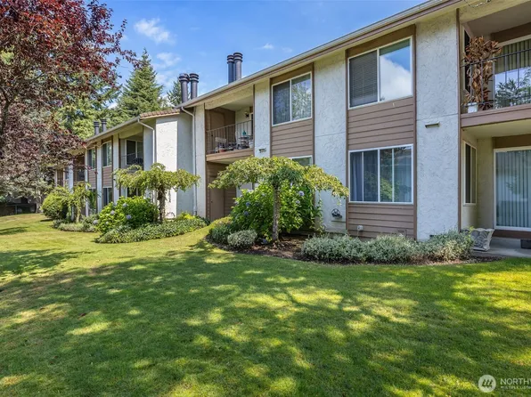 12818 SE 41st Lane #B103, Bellevue, WA 98006