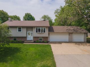 700 W Randolph St, Heyworth, IL