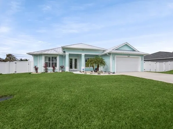 2420 SE Rock Springs Dr, Port Saint Lucie, FL 34952