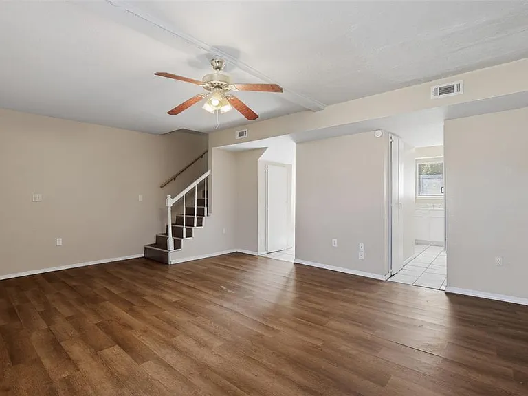 1628 Claudia Dr — Photo 11