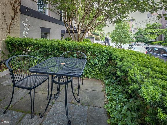 2nd image of 1833 California St NW APT 101