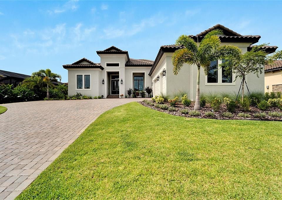 1st image of 14911 Tavares Mill Ave